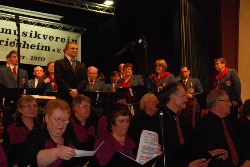 20.03.2010: Blech trifft Stimme - 3. Konzert mit dem Blasmusikverein